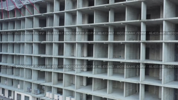 Concrete building under construction. Стоковое видео, видеограф Михаил Коханчиков / Фотобанк Лори