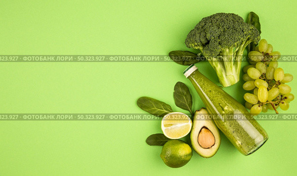 copy space organic fruits smoothie. Стоковое фото, агентство Ingram Publishing / Фотобанк Лори