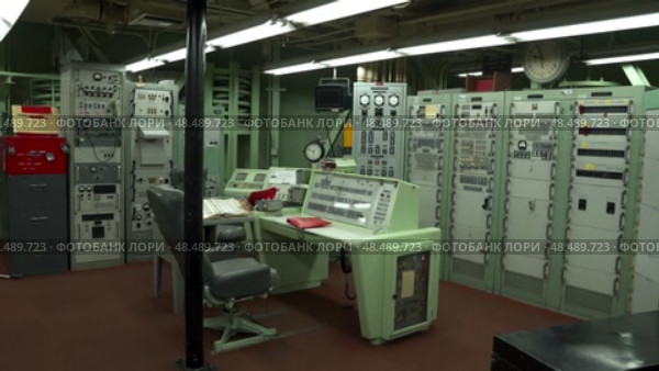 Dark Missile Control Center In Nuclear War Museum. Стоковое видео, видеограф Поскребышев Михаил / Фотобанк Лори