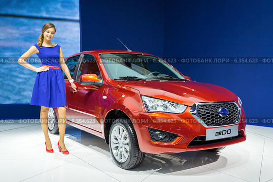 Datsun mi-DO. Московский международный автомобильный салон 2014. Редакционное фото, фотограф Сергей Лаврентьев / Фотобанк Лори