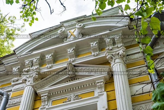 Декор особняка Худякова в Нижнем Новгороде (2023 год). Стоковое фото, фотограф Илья Старков / Фотобанк Лори