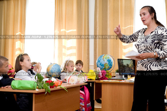 День знаний. Урок (2009 год). Редакционное фото, фотограф Александр Подшивалов / Фотобанк Лори