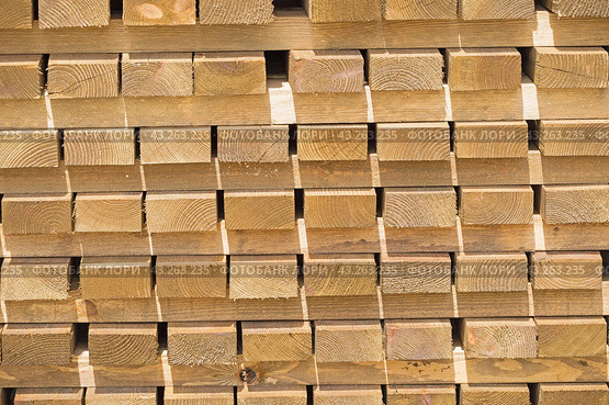 Деревянные доски для строительства. Wooden planks, lining, boards for construction works. Стоковое фото, фотограф Татьяна Д / Фотобанк Лори