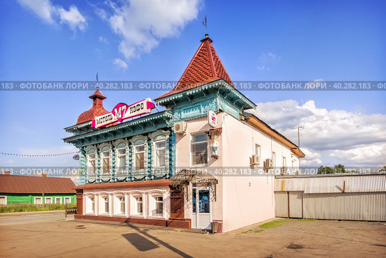 Деревянный дом купца Кучина в стиле модерн, Гороховец (2012 год). Редакционное фото, фотограф Baturina Yuliya / Фотобанк Лори