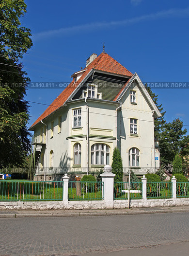Детский сад "Теремок" в городе  Багратионовске Калининградской области (2012 год). Стоковое фото, фотограф Ирина Борсученко / Фотобанк Лори