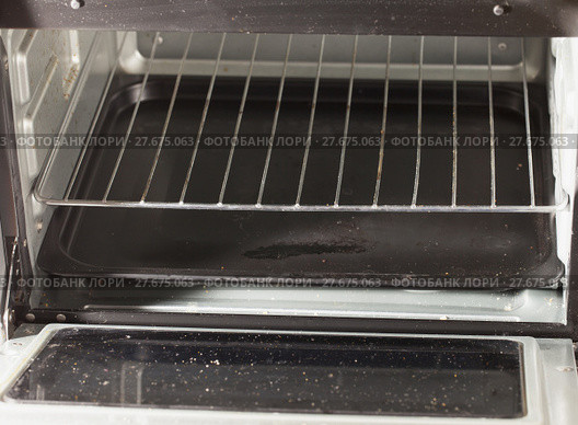 Dirty grill of electric oven. Стоковое фото, фотограф Fabio Alcini / PantherMedia / Фотобанк Лори