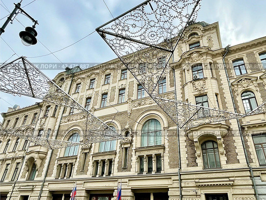 Доходный дом И. Г. Хрящева — В. И. Варгина (фрамент здания). Улица Ильинка, 12. Москва. Россия. Стоковое фото, фотограф Овчинникова Ирина / Фотобанк Лори
