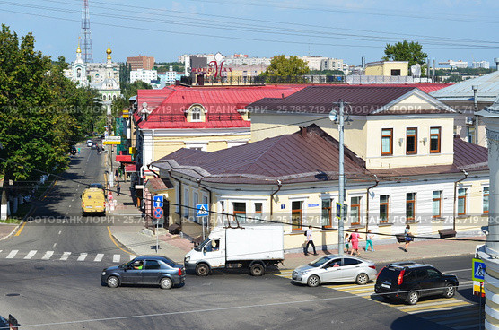 Дом Архитектора на перекрёстке Никитской и Большой Московской улиц в городе Владимире (2016 год). Редакционное фото, фотограф Наталья Горкина / Фотобанк Лори