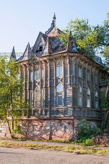 Дом пастора ( памятник архитектуры конца XIX в., в исторической части старого города Астрахань ( Армянская слобода ) (2011 год). Стоковое фото, фотограф Павел Просянов / Фотобанк Лори