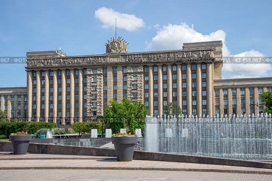 Дом Советов на Московской площади. Санкт-Петербург (2024 год). Редакционное фото, фотограф Анна Карасева / Фотобанк Лори