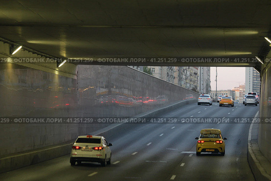Дорогомиловский тоннель Москва (2023 год). Редакционное фото, фотограф Дмитрий Неумоин / Фотобанк Лори