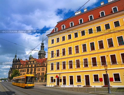 Dresden facades near Zwinger in Germany. Dresden facades street near Zwinger in Germany. Стоковое фото, агентство Ingram Publishing / Фотобанк Лори
