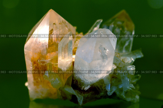 Druse yellow crystal closeup. Стоковое фото, фотограф Евгений Ткачёв / Фотобанк Лори