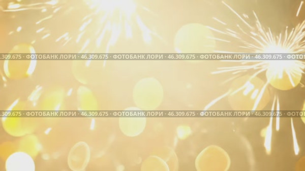 Два бокала шампанского на золотом праздничном фоне. Стоковое AI-видео, аниматор Анжелика Самсонова / Фотобанк Лори