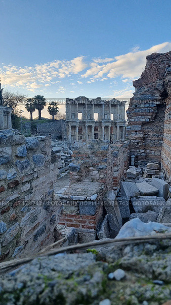 Эфес (2024 год). Стоковое фото, фотограф Хачатрян Наталья / Фотобанк Лори