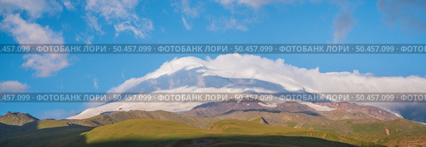 Elbrus mountain and rising sun. Nature landscape. Стоковое фото, агентство Ingram Publishing / Фотобанк Лори