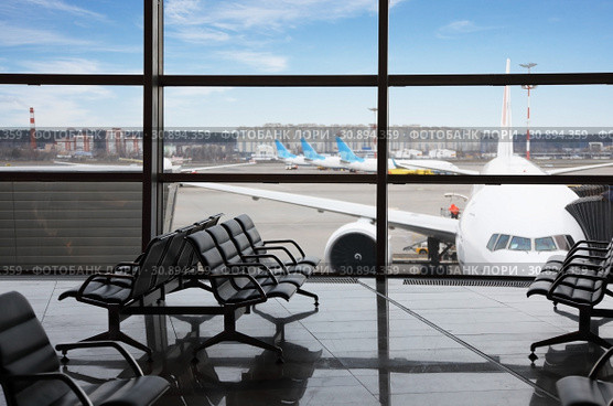 Empty lounge area of the airport terminal. Стоковое фото, фотограф Алексей Кузнецов / Фотобанк Лори