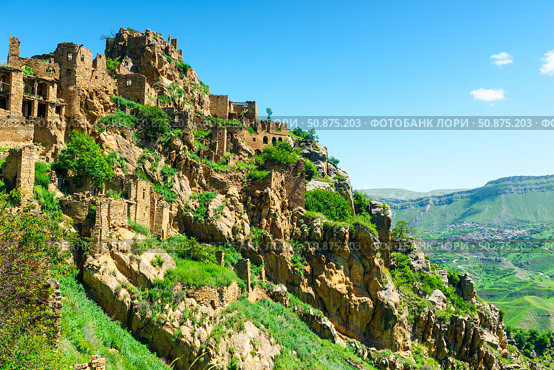 Epic Ruins of the Mountain Ghost Village Gamsutl. Caucasus (2024 год). Стоковое фото, фотограф Константин Лабунский / Фотобанк Лори