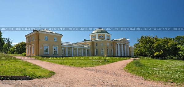 Estate of Counts Chernyshevs, Alexandrino Park. Summer panorama. Russia, Saint-Petersburg. Стоковое фото, фотограф Елена  Попкова / Фотобанк Лори