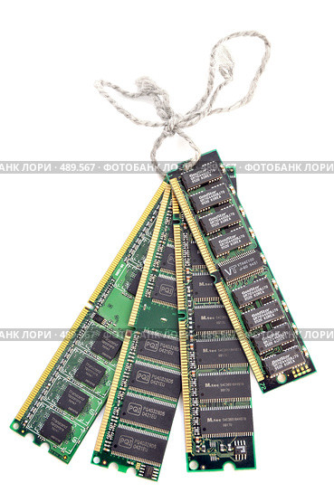 Эволюция "мозгов" SIMM-DIMM-DDR1-DDR2 (2008 год). Редакционное фото, фотограф Олег Битнер / Фотобанк Лори