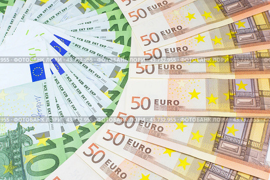 Евро купюры на белом фоне. Euro banknotes money. Стоковое фото, фотограф Татьяна Д / Фотобанк Лори