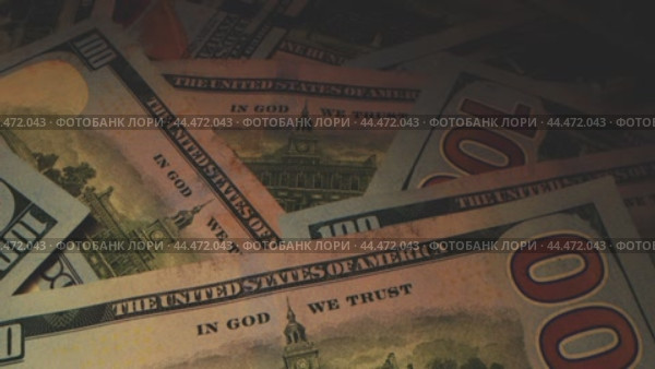 Exploring the intersection of cryptocurrency and cash in contemporary finance. Стоковое видео, видеограф Сергей Толмачёв / Фотобанк Лори