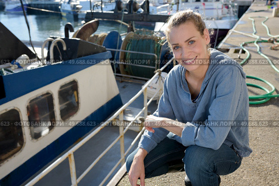 female worker vessel ship in harbor. Стоковое фото, агентство Ingram Publishing / Фотобанк Лори