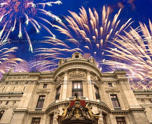 Fireworks over the Opera Garnier (Garnier Palace), Paris, France. Translation: national Academy of Music. UNESCO World Heritage Site (2014 год). Стоковое фото, фотограф Владимир Журавлев / Фотобанк Лори