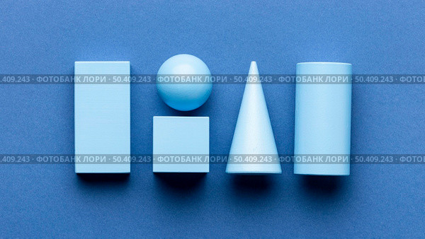 flat lay geometrical figures. Стоковое фото, агентство Ingram Publishing / Фотобанк Лори