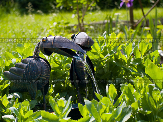 Фонтанчик. Вороны (2009 год). Редакционное фото, фотограф Алина Голышева / Фотобанк Лори