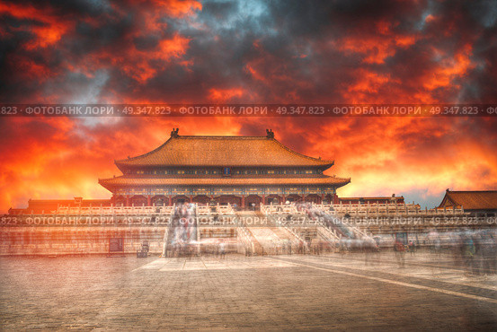 Forbidden City is the largest palace complex in the world. Located in the heart of Beijing, near the main square of Tiananmen. Forbidden City. Стоковое фото, агентство Ingram Publishing / Фотобанк Лори