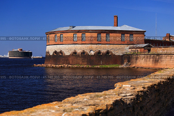 Форт "Император Пётр I". Кронштадт (2022 год). Редакционное фото, фотограф Роман Рожков / Фотобанк Лори