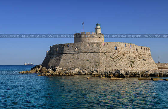 Fort of St. Nicholas in Mandaki Harbor, Rhodes (2016 год). Стоковое фото, фотограф Антон Стариков / Фотобанк Лори