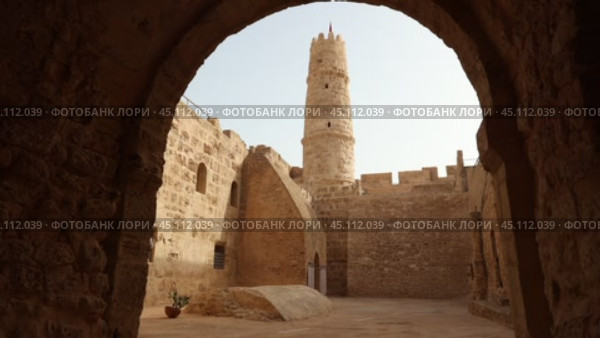 Fortress Ribat Hartem, one of the oldest and largest structures in North Africa, Monastir. Tunisia. Стоковое видео, видеограф Яков Филимонов / Фотобанк Лори