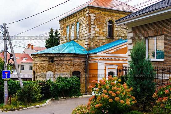 Фрагмент реставрируемой церкви Богоявления Господня. г. Воронеж (2023 год). Редакционное фото, фотограф Владимир Шибаев / Фотобанк Лори