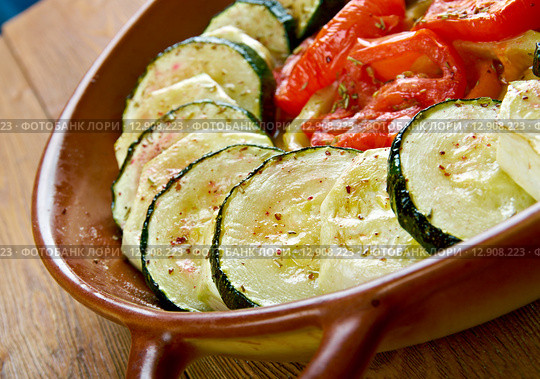 Fırında Kabak Dizme.Turkish cuisine. Стоковое фото, фотограф Александр Fanfo / Фотобанк Лори