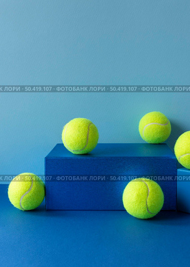 front view tennis balls shape. Стоковое фото, агентство Ingram Publishing / Фотобанк Лори