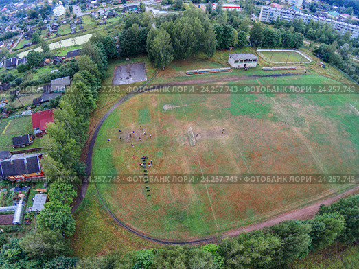 Футбольное поле маленького  провинциального городка (2014 год). Стоковое фото, фотограф Илья Якунин / Фотобанк Лори