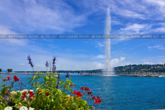 Geneva Geneve lake water Jet D’eau Switzerland. Geneva Geneve lake water Jet D’eau Switzerland Swiss Leman. Стоковое фото, агентство Ingram Publishing / Фотобанк Лори