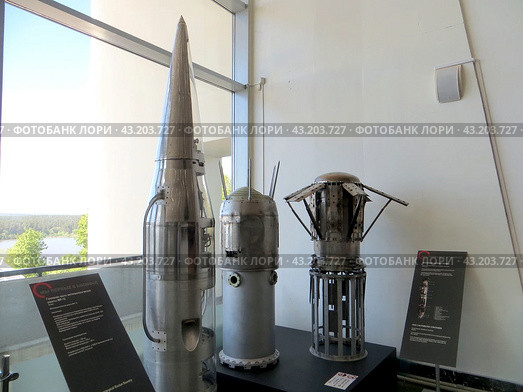 Головная часть метрологической ракеты МР-12 ,контейнер -автомат ФИАР-2. Государственный музей истории космонавтики имени К. Э. Циолковского. Калуга. Россия. (2024 год). Редакционное фото, фотограф Мария Фетисова / Фотобанк Лори