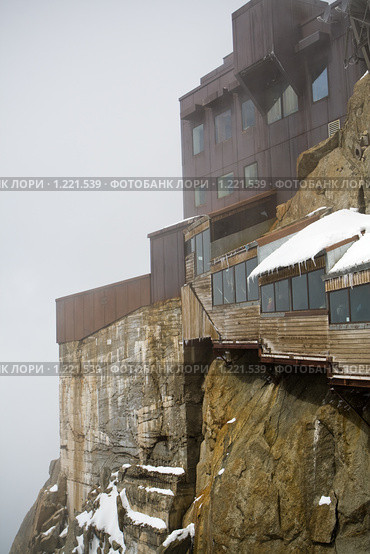 Горная вершина Эгюий-дю-Миди (2008 год). Стоковое фото, фотограф Петр Кириллов / Фотобанк Лори