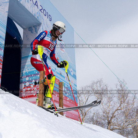 Горнолыжница Валентина Голенкова (Московская область). Чемпионат России по горнолыжному спорту, слалом (2019 год). Редакционное фото, фотограф А. А. Пирагис / Фотобанк Лори