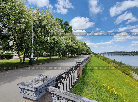 Город Кемерово. Набережная реки Томи весной. (2024 год). Стоковое фото, фотограф Цибаев Алексей / Фотобанк Лори