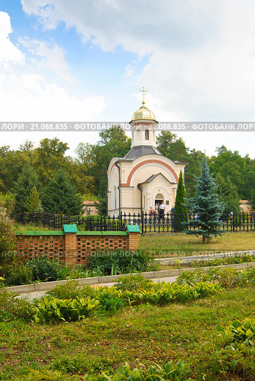 Город Козельск. Оптина пустынь. Часовня  Воскресения Христова (2014 год). Стоковое фото, фотограф Зобков Юрий / Фотобанк Лори