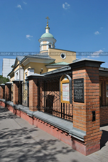 Город Москва. Православный храм Рождества Иоанна Предтечи в Ивановском. Улица Сталеваров, 6. Район Ивановское (2012 год). Стоковое фото, фотограф lana1501 / Фотобанк Лори