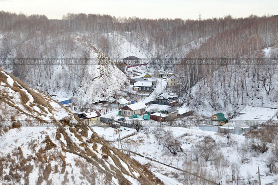 Город Тобольск. Дома в овраге  зимой. Улица Вершина (2015 год). Стоковое фото, фотограф Александр Тараканов / Фотобанк Лори