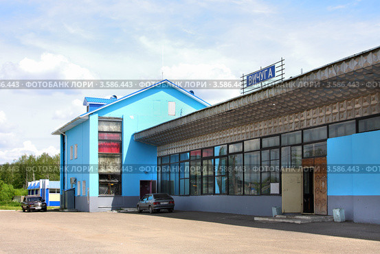 Город Вичуга, железнодорожный и автовокзал (2012 год). Редакционное фото, фотограф ElenArt / Фотобанк Лори