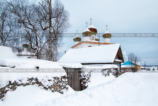 Городской вид и церковь Благовещения Пресвятой Богородицы. Каргополь (2009 год). Стоковое фото, фотограф Румянцева Наталия / Фотобанк Лори