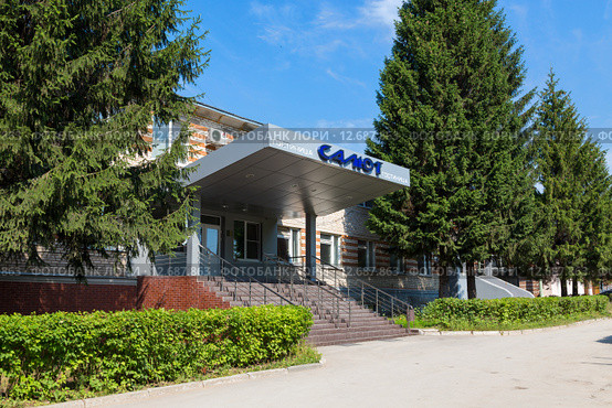 Гостиница "Салют". Город Алексин (2015 год). Редакционное фото, фотограф Сергей Лаврентьев / Фотобанк Лори