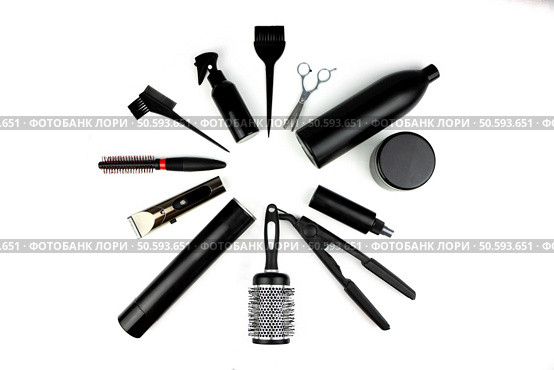 Hairdresser’s accessories scissors, spray, shampoo, brush, curling iron, comb, hair clipper on white background. Professional hairdresser’s accessories. Hairdresser’s accessories scissors, spray, shampoo, brush, curling iron, comb, hair clipper on white background. Professional hairdresser’s accessories. Стоковое фото, агентство Ingram Publishing / Фотобанк Лори